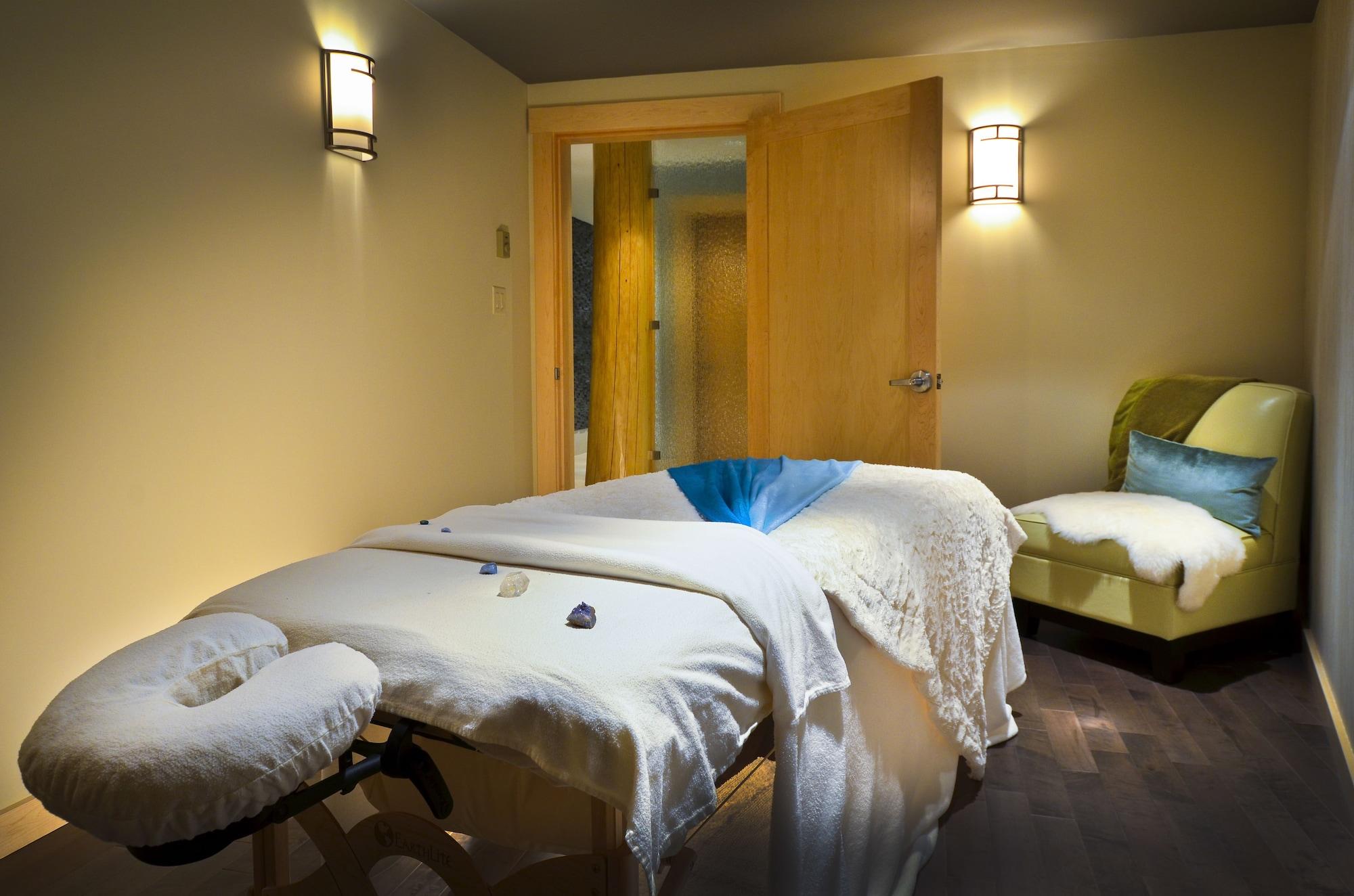 Spa Tyax Lodge & Heliskiing