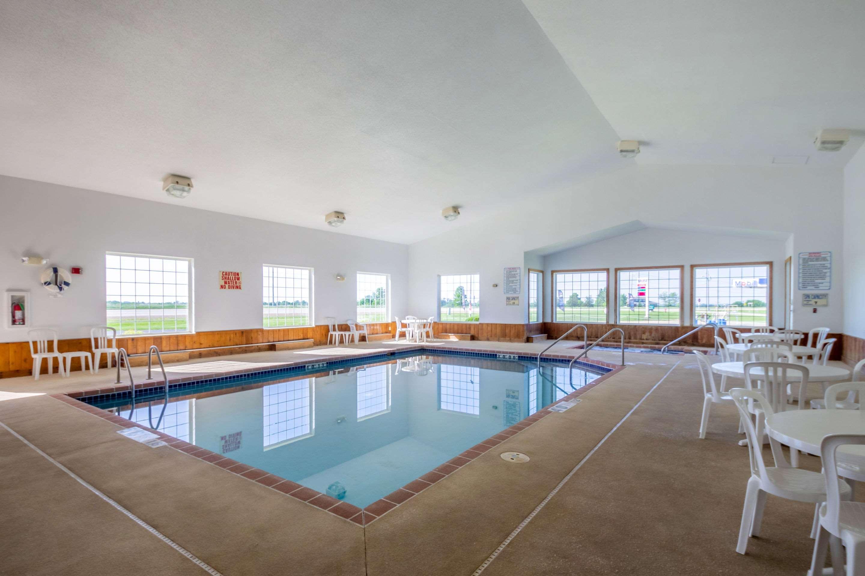 Vista Piscina Quality Inn Mineral Point