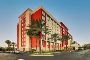 Alojamiento - Drury Inn & Suites near Universal Orlando Resort