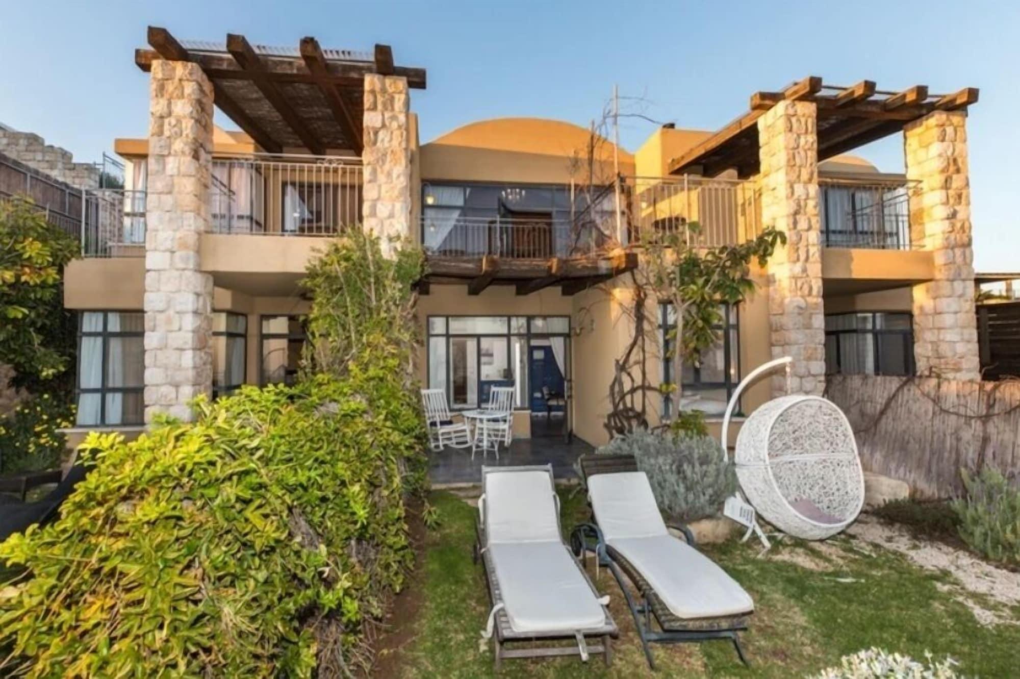 Vista Exterior Kami Suites Hotel