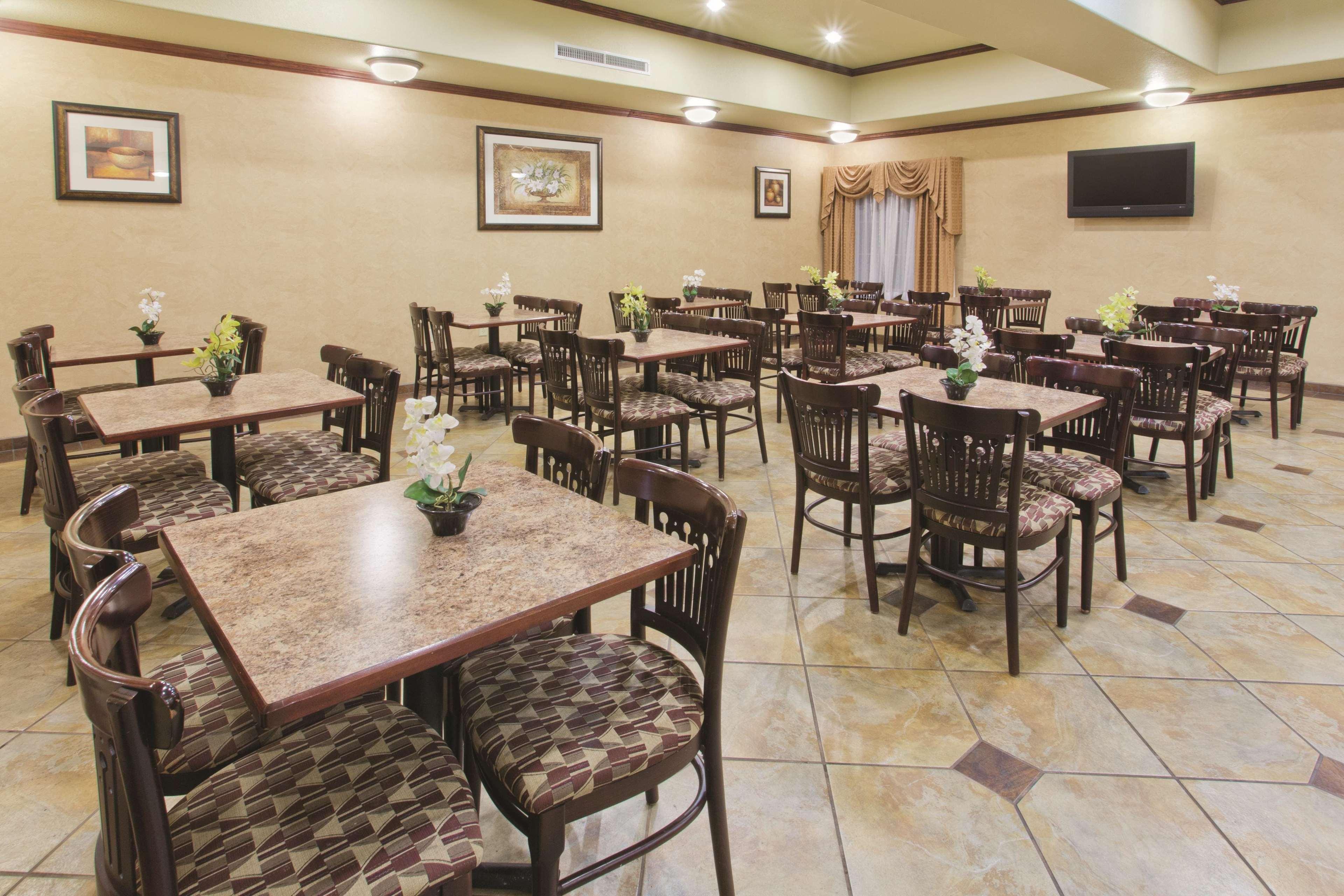 Restaurant La Quinta Inn & Suites By Wyndham Schertz