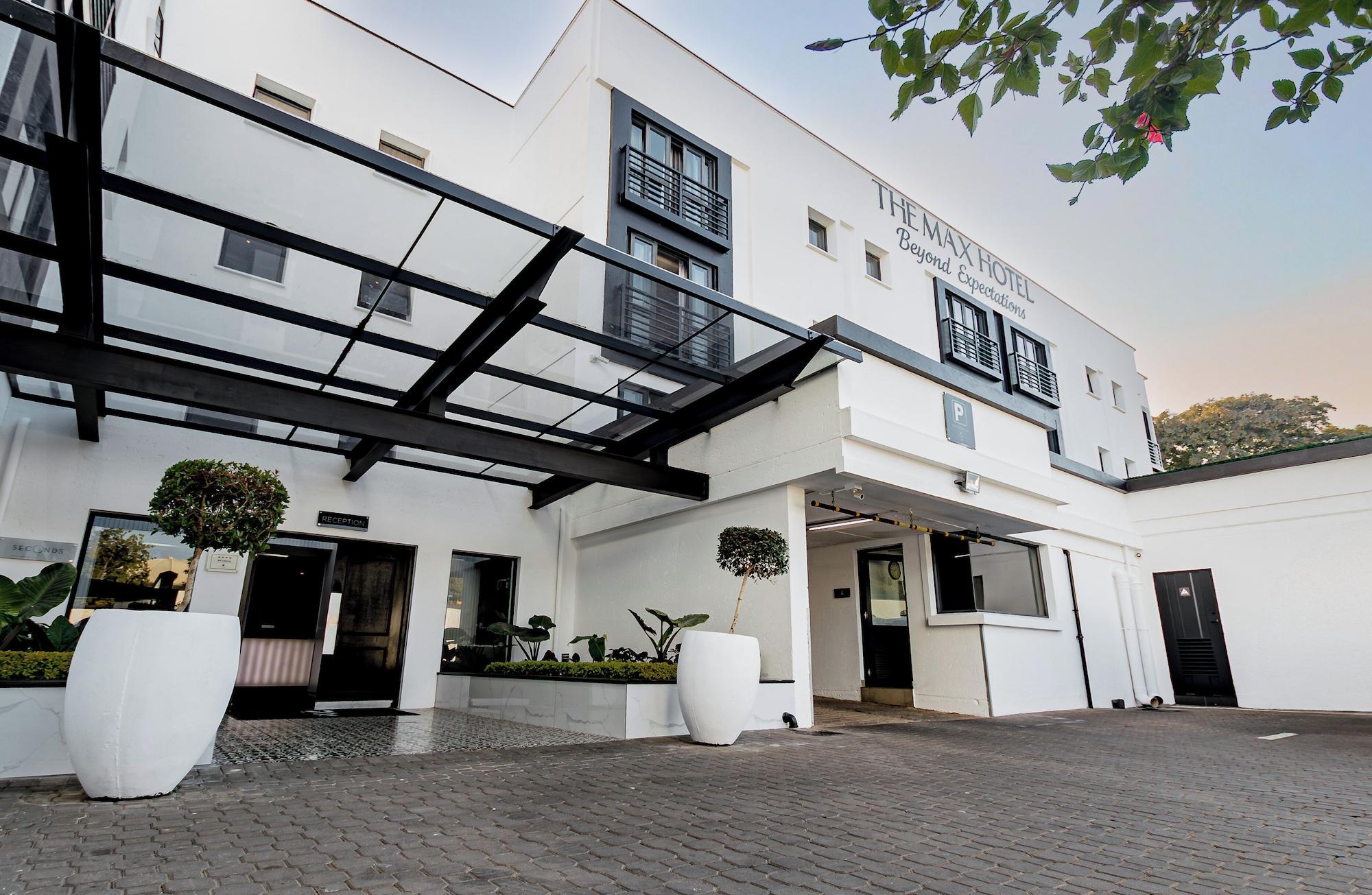 Vista Exterior The Max Hotel Sandton