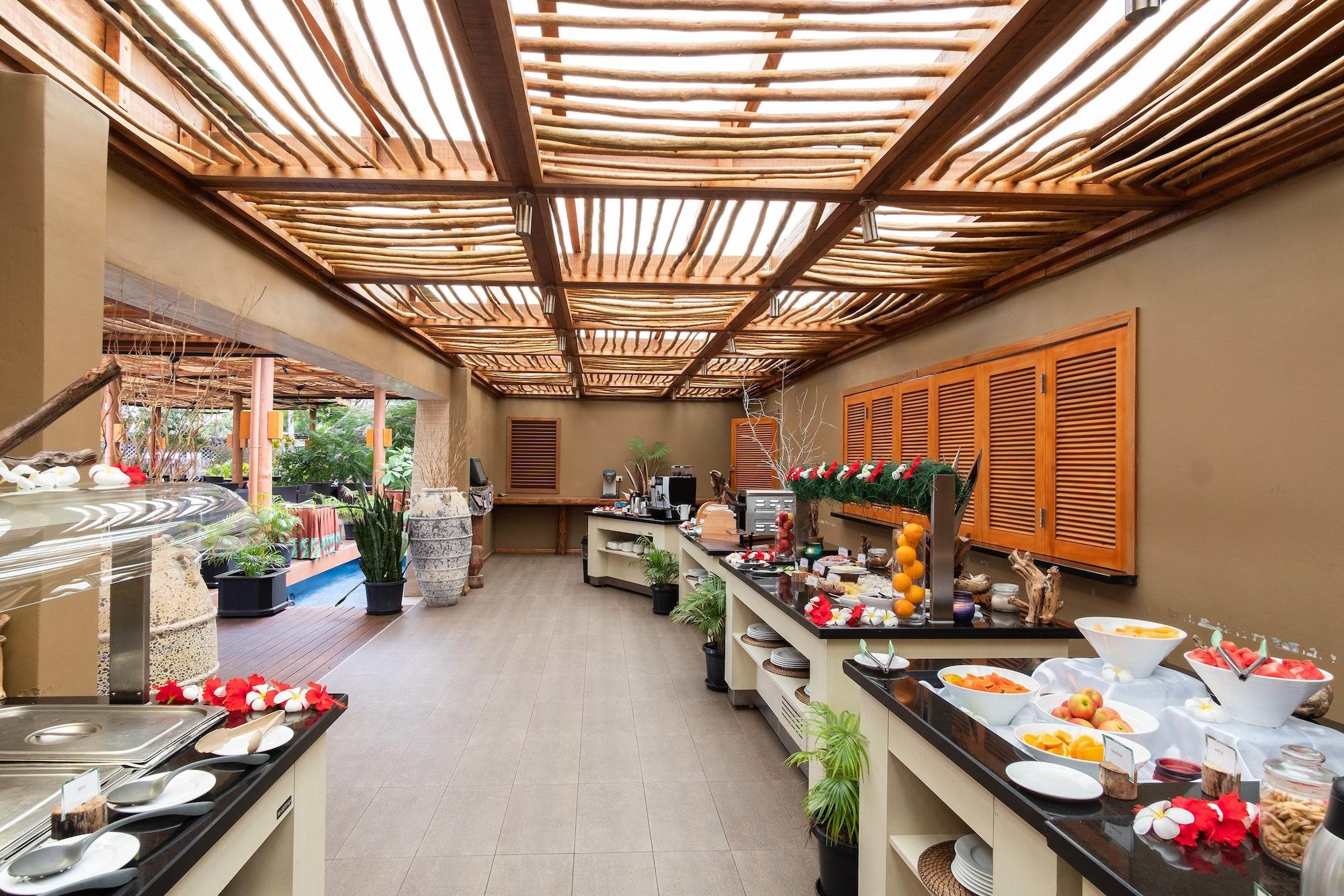 Restaurant Lomani Island Resort & Spa