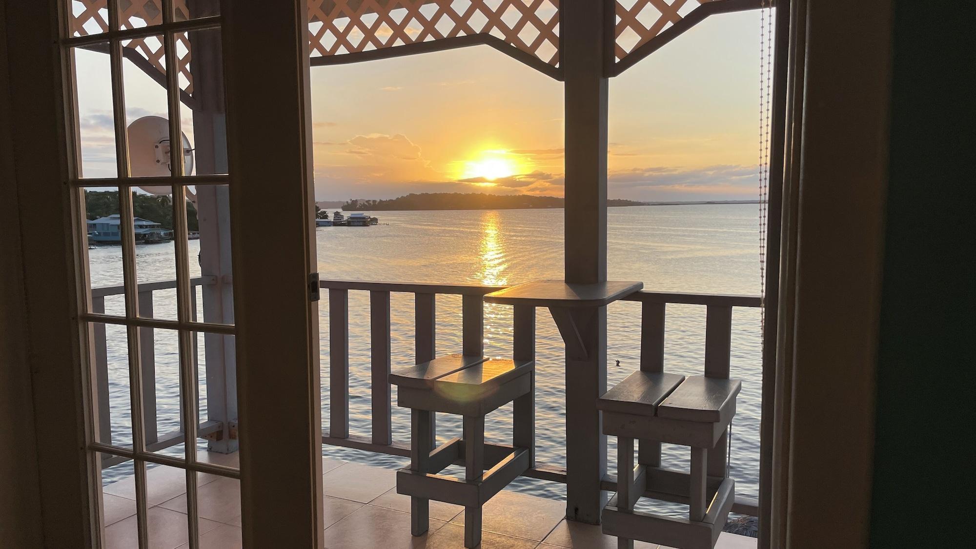 Varios Hotel Bocas Town