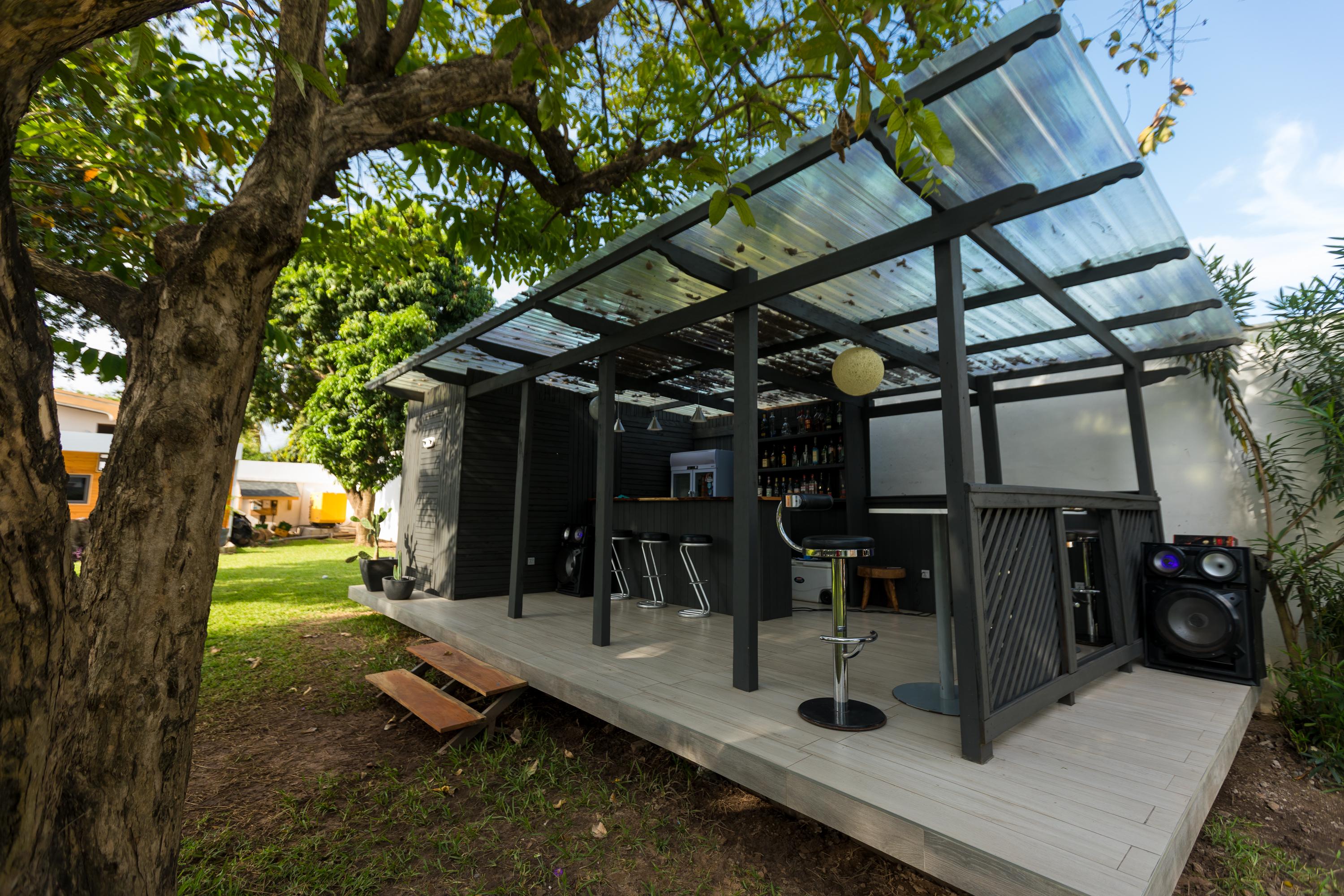 Bar/Salón Villandro Residence