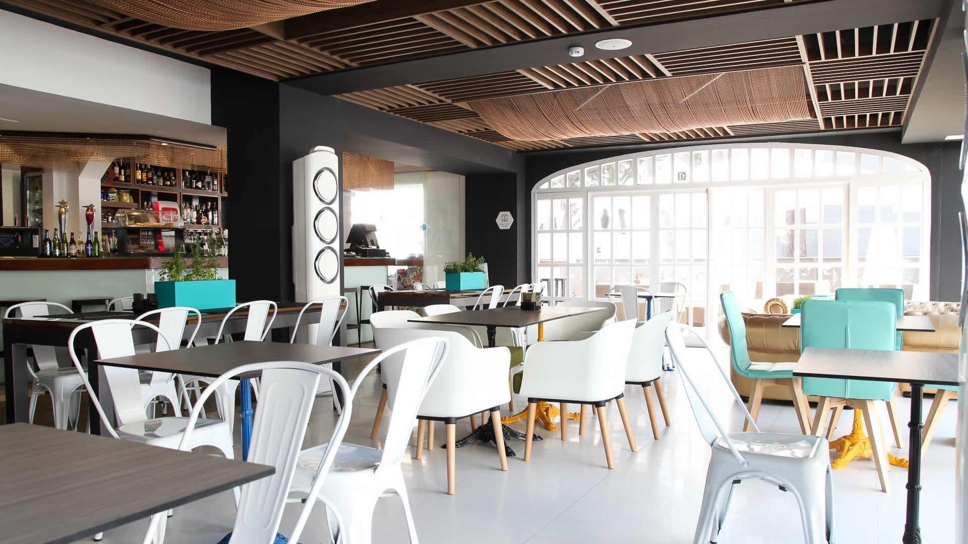 Bar/Salón Hotel The Element