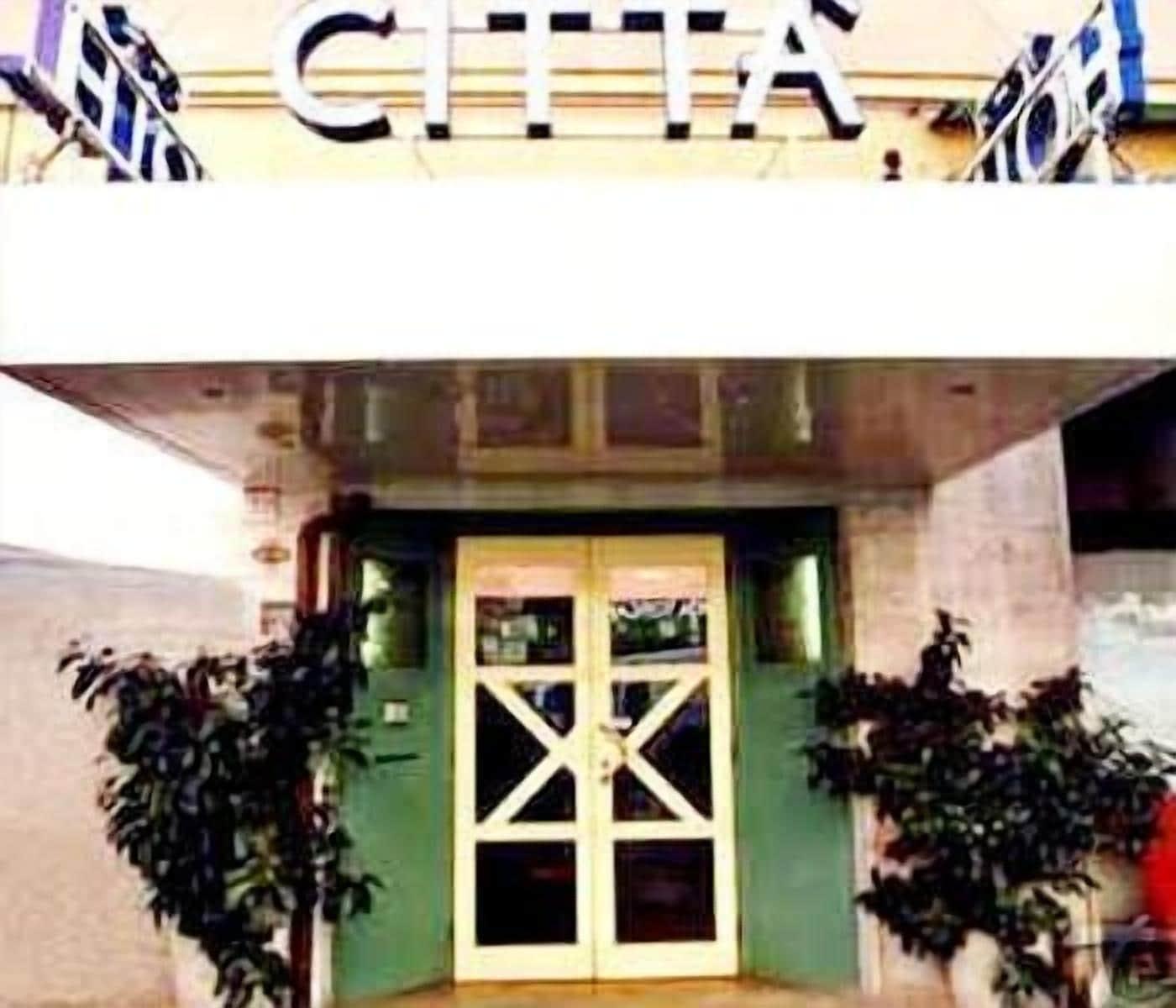 Vista Exterior Hotel Città