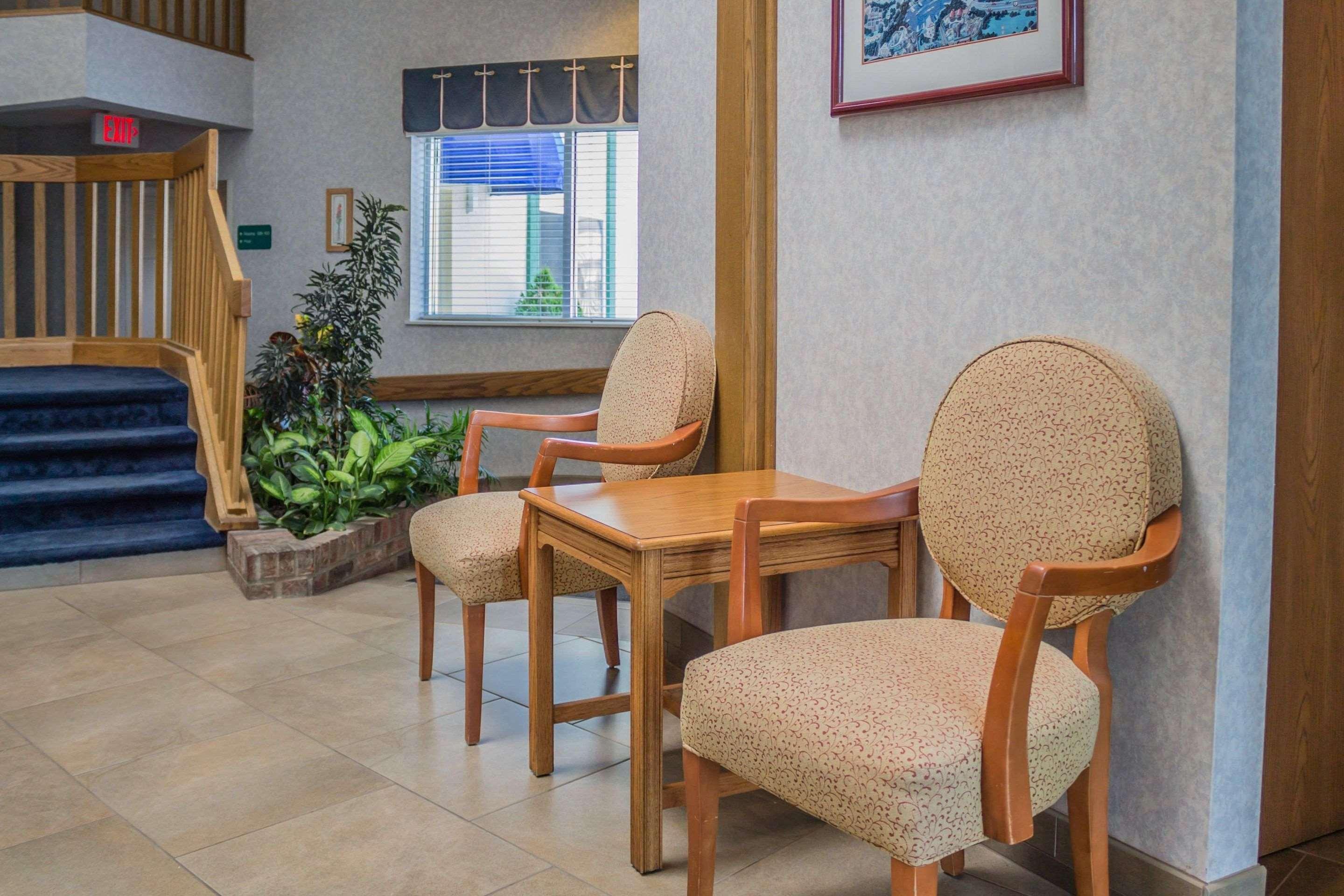 Vista Lobby Quality Inn