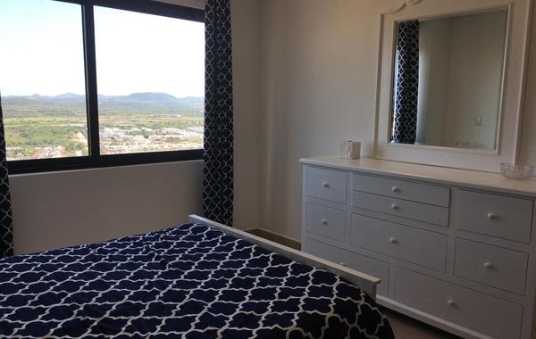 Oceanfront, 3 BR/3.5 BA, New, Luxury Condo on the Beach in Pearl Tower, Mazatlan - Hoteles con jacuzzi en Mazatlán, Sinaloa