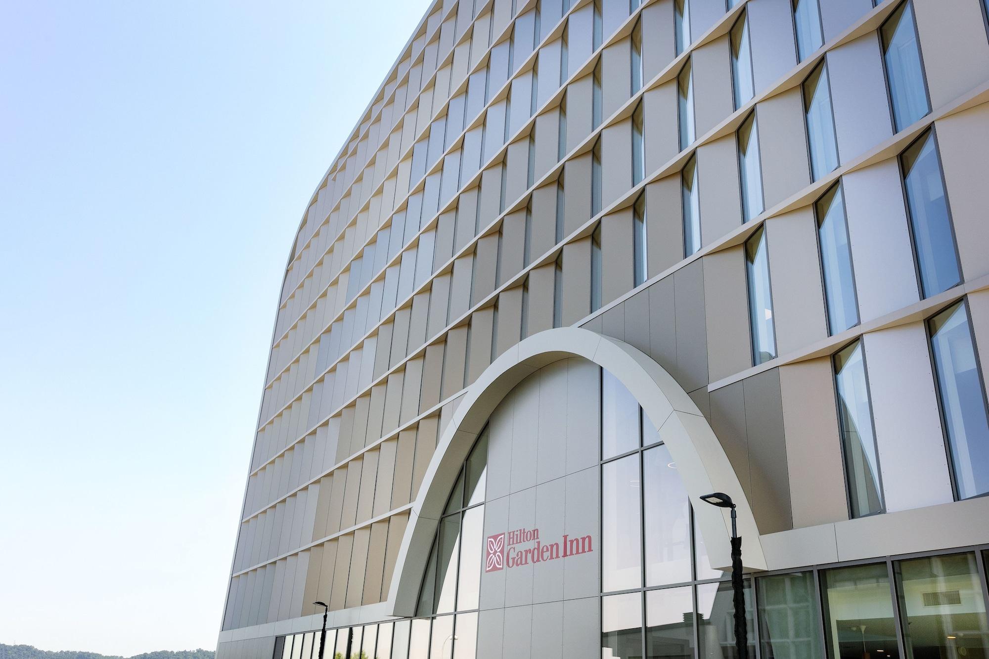 Vista Exterior Hilton Garden Inn Bordeaux Centre