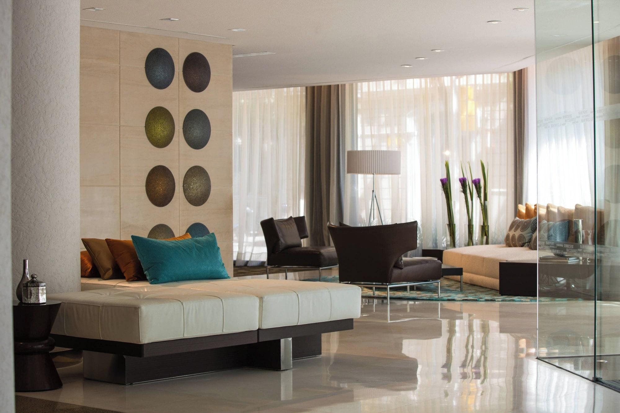 Vista Lobby Renaissance Barcelona Hotel