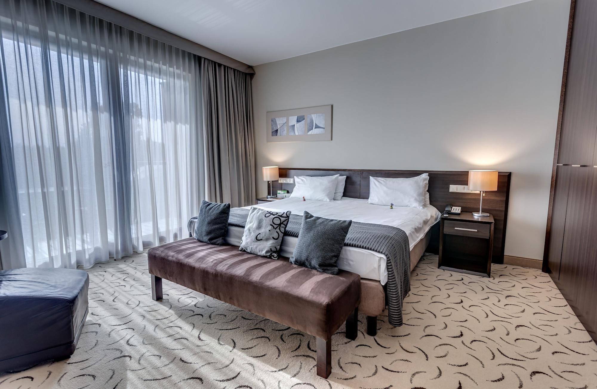 Habitación Holiday Inn Resort Warszawa Józefów**** by IHG