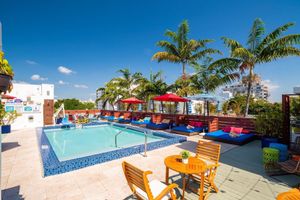 Paquete - Catalina Hotel & Beach Club