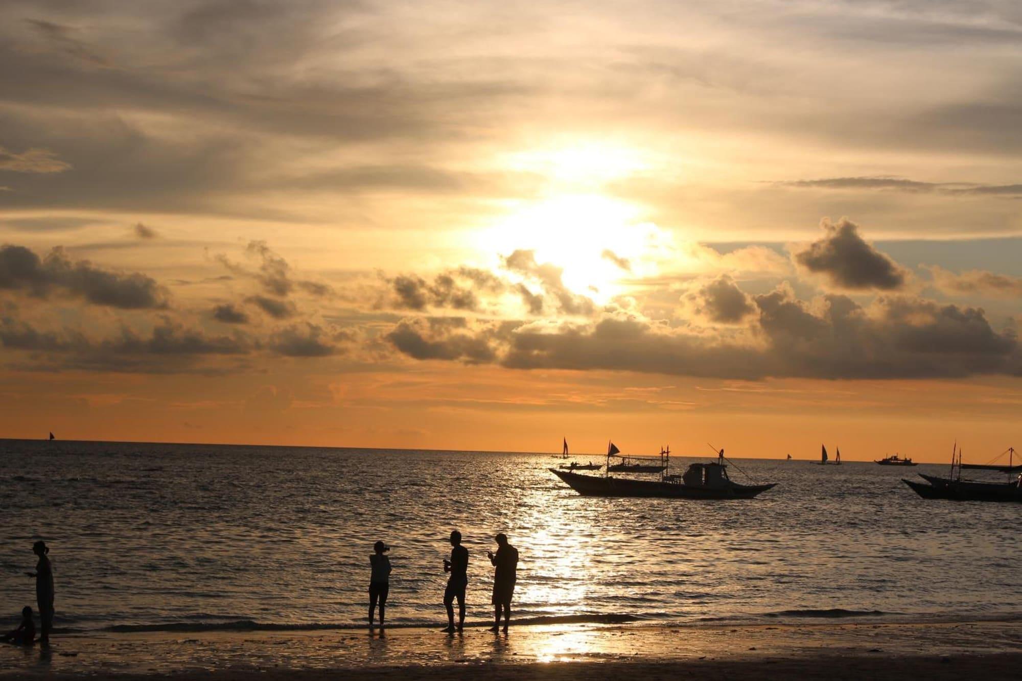 Playa Blue Coral Resort Boracay