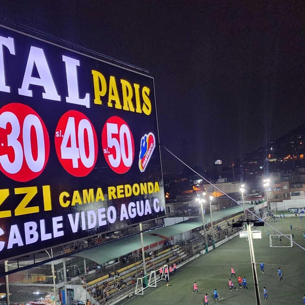 Vista Exterior HOSTAL PARIS M&P 3