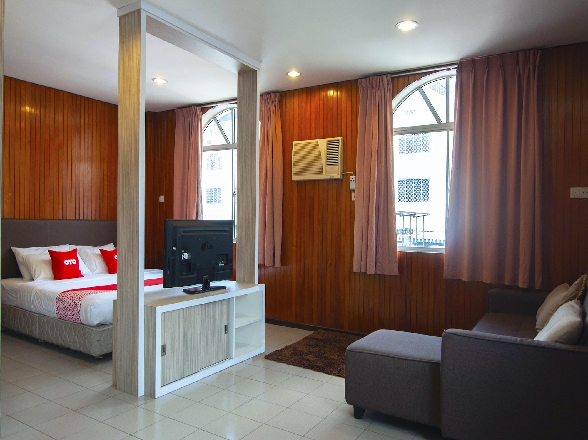 Varios OYO 89577 Kristal Hotel