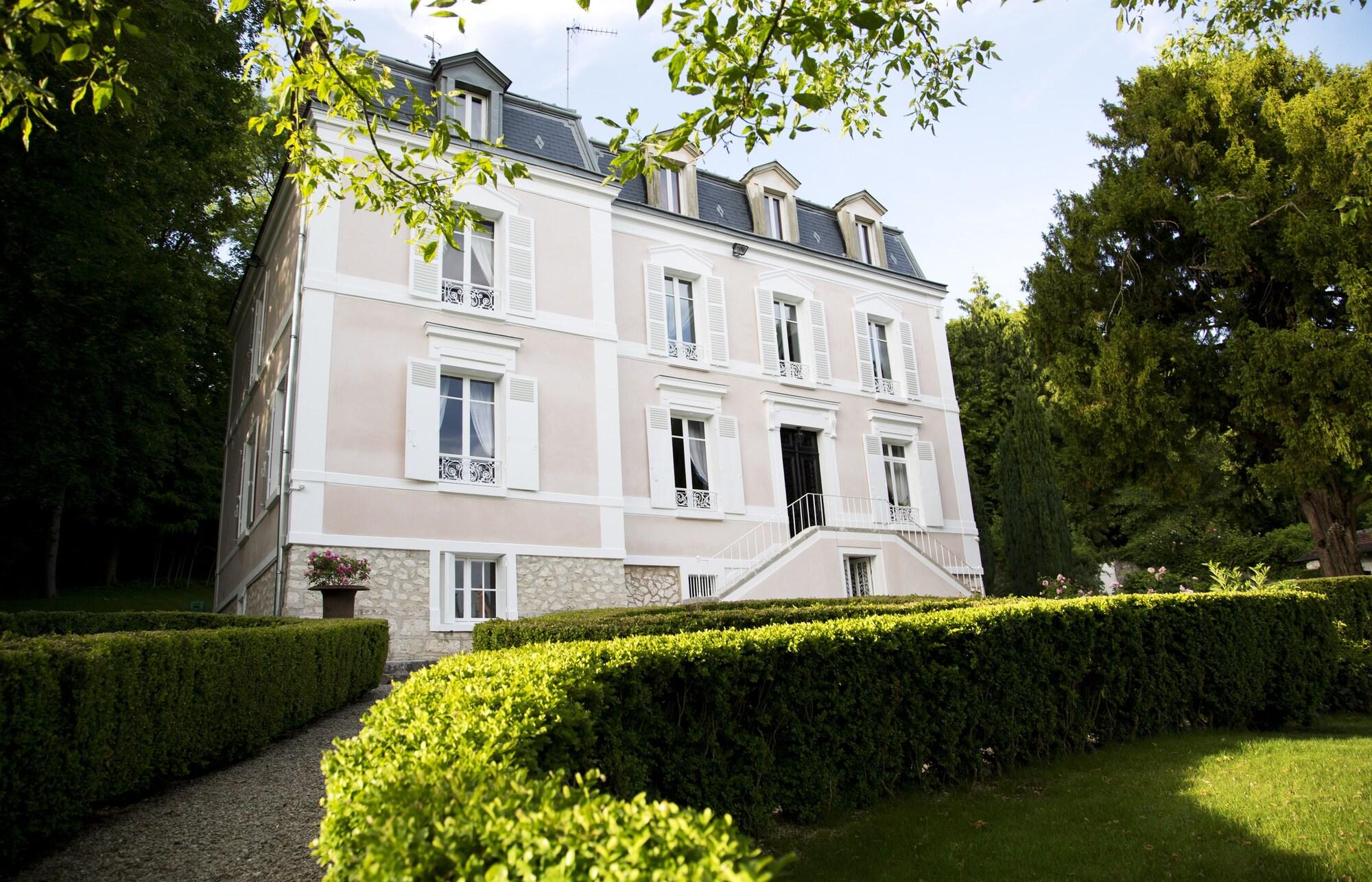 Varios Maison d'Hôtes Stella Cadente