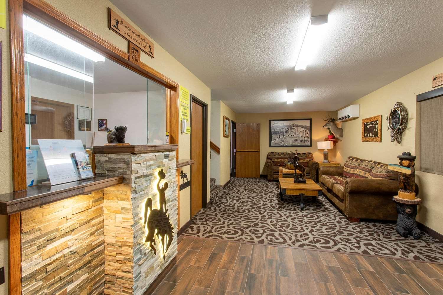 Vista Lobby Super 8 by Wyndham Dubois