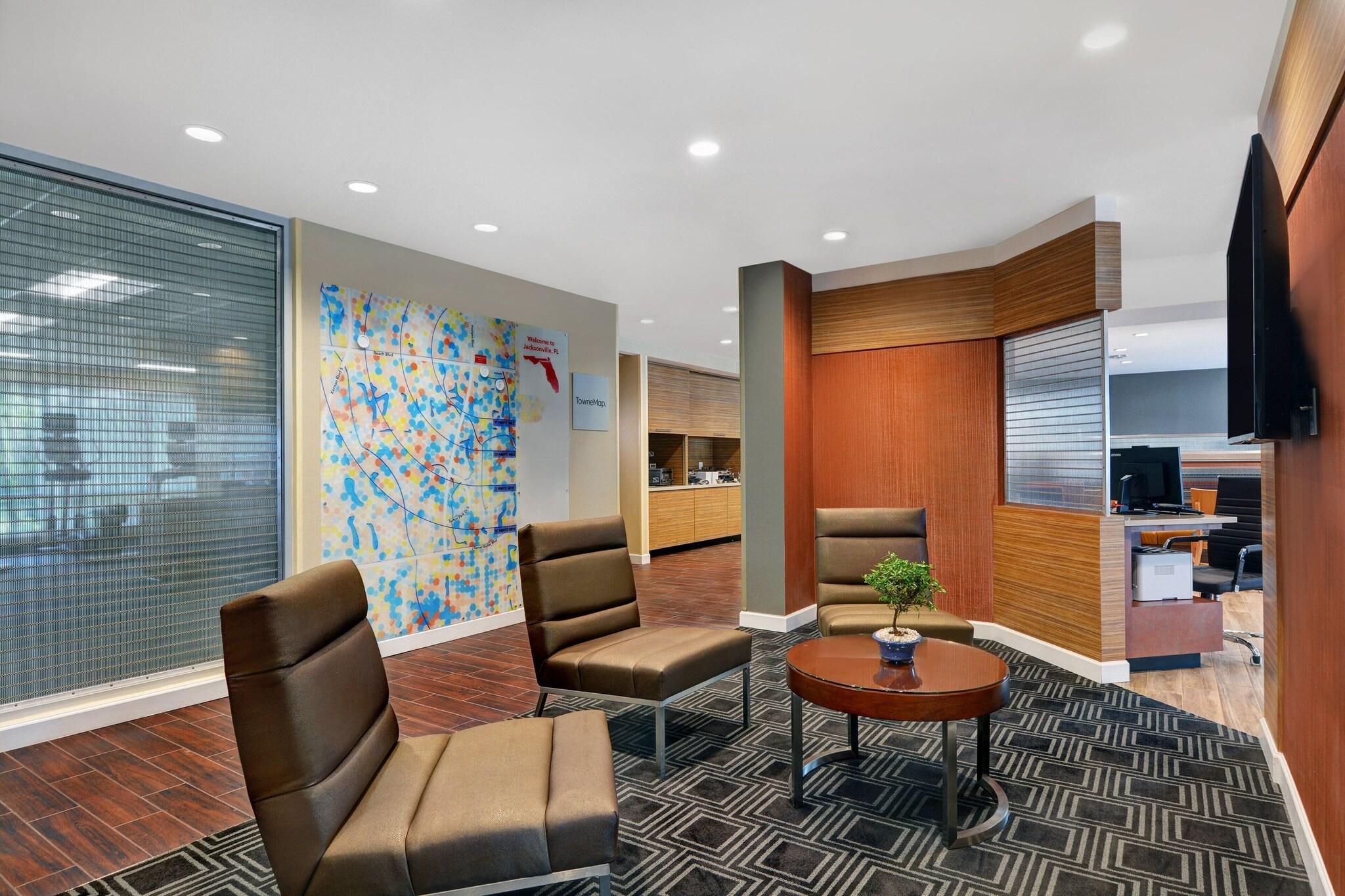 Vista Lobby TownePlace Suites by Marriott Jacksonville East