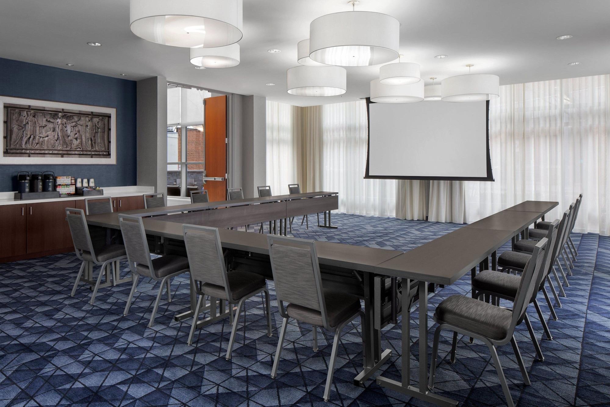Sala de Reuniones Courtyard by Marriott Cleveland University Circle