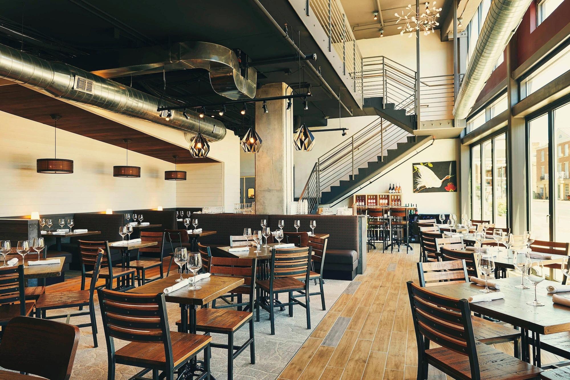 Restaurant The Draftsman, Charlottesville, University, Autograph Collection Hotel