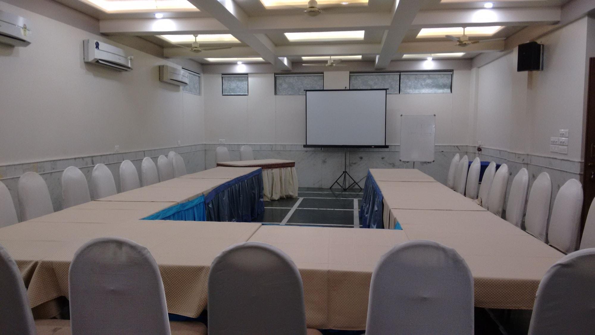 Sala de Reuniones The Majestic Manor