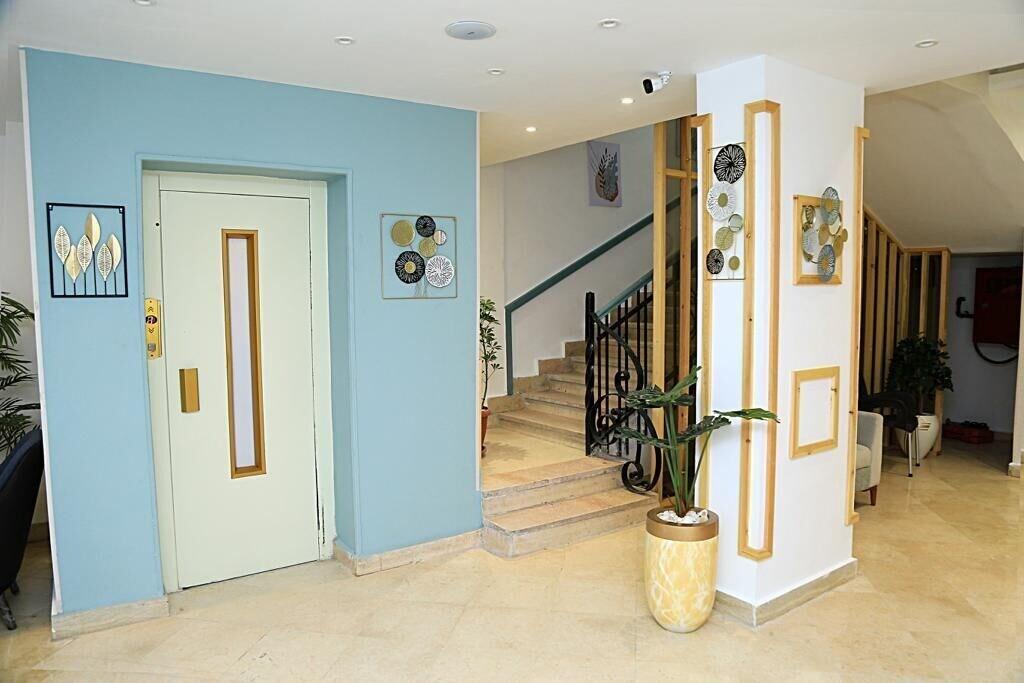 Vista Lobby Lamera Hotel.