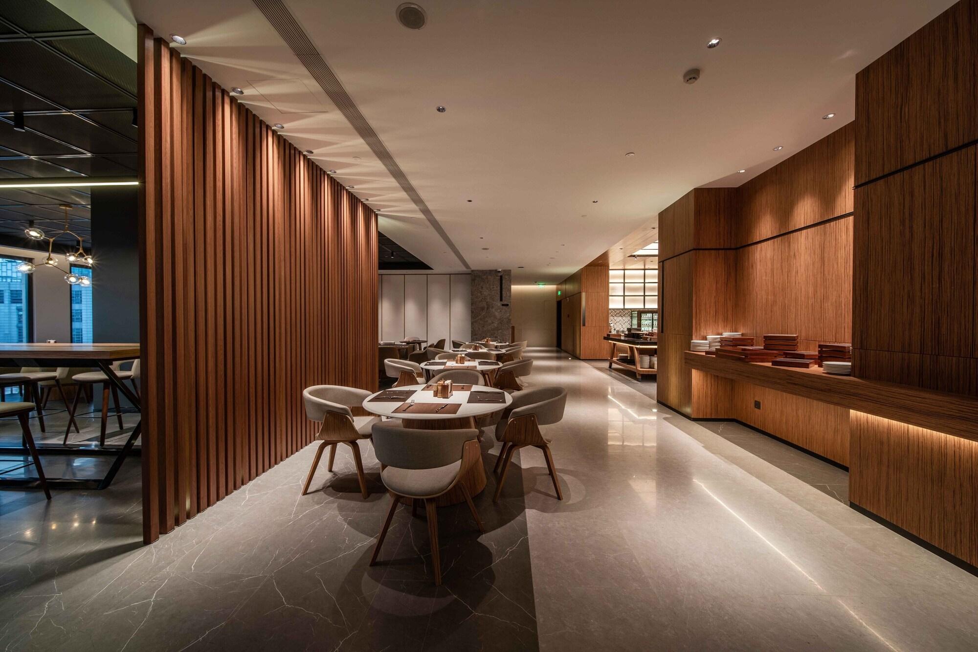 Restaurant Urcove by Hyatt Shanghai Wujiaochang