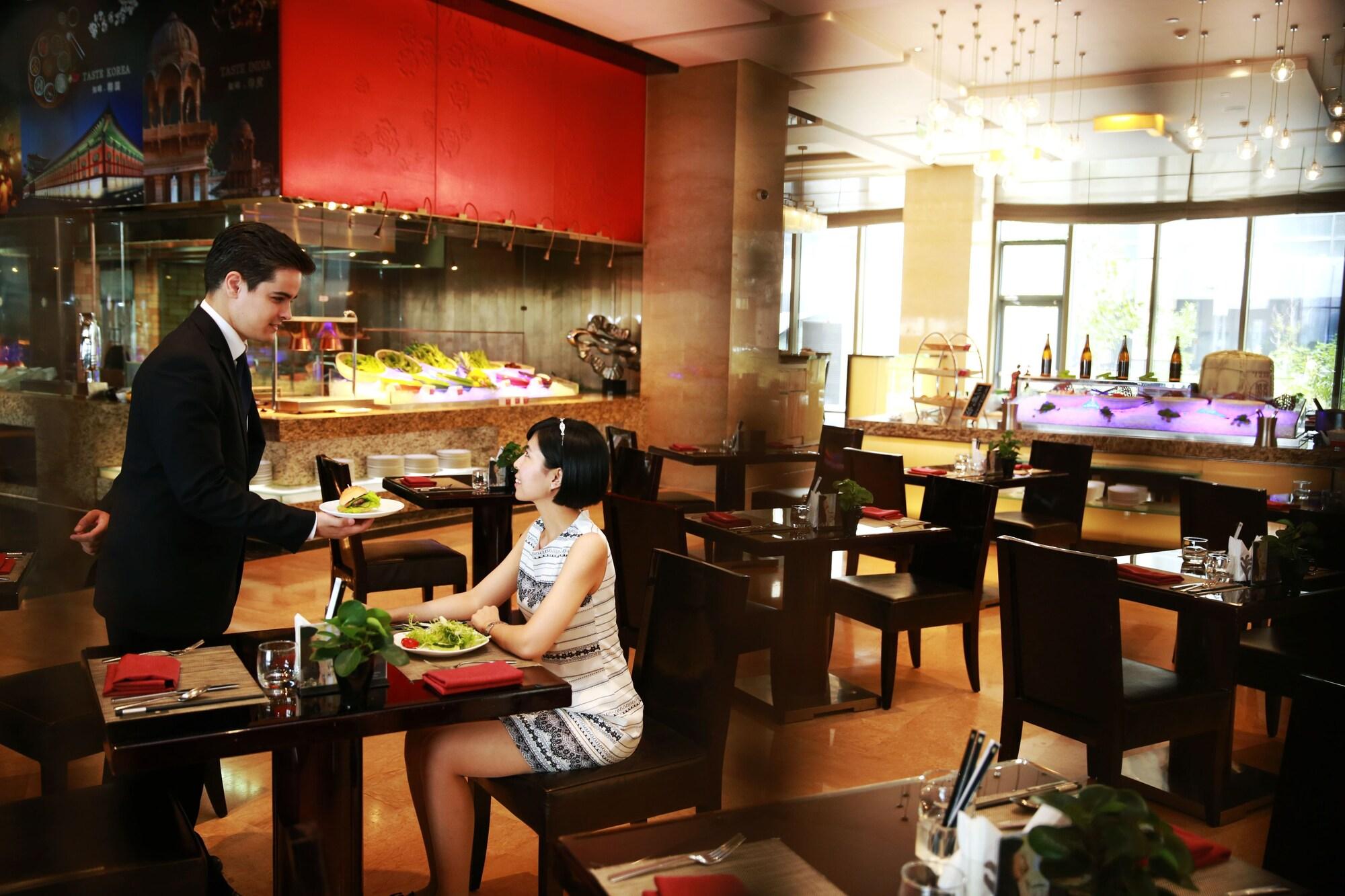 Restaurant Intercontinental Shijiazhuang by IHG