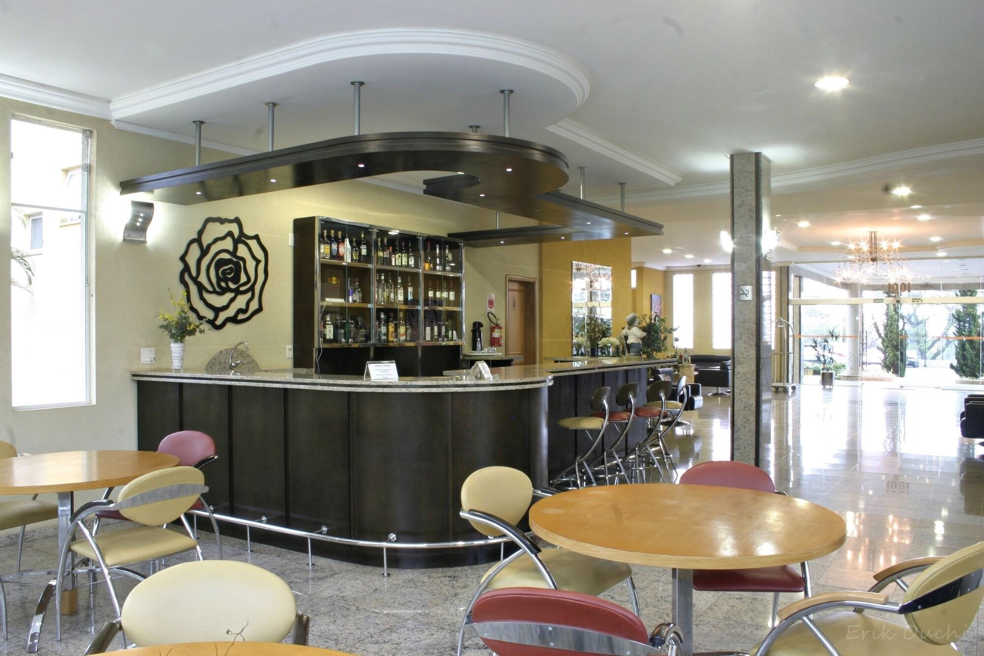 Bar/Salón Barbur Plaza Hotel
