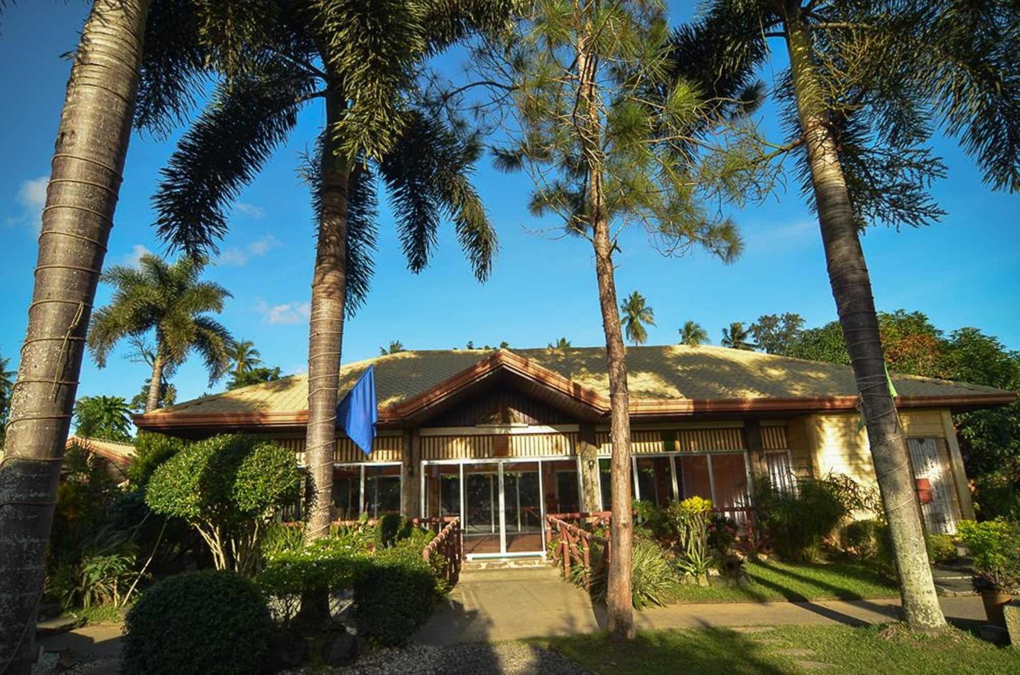 Varios Zacona Eco-Resort and Biblical Garden