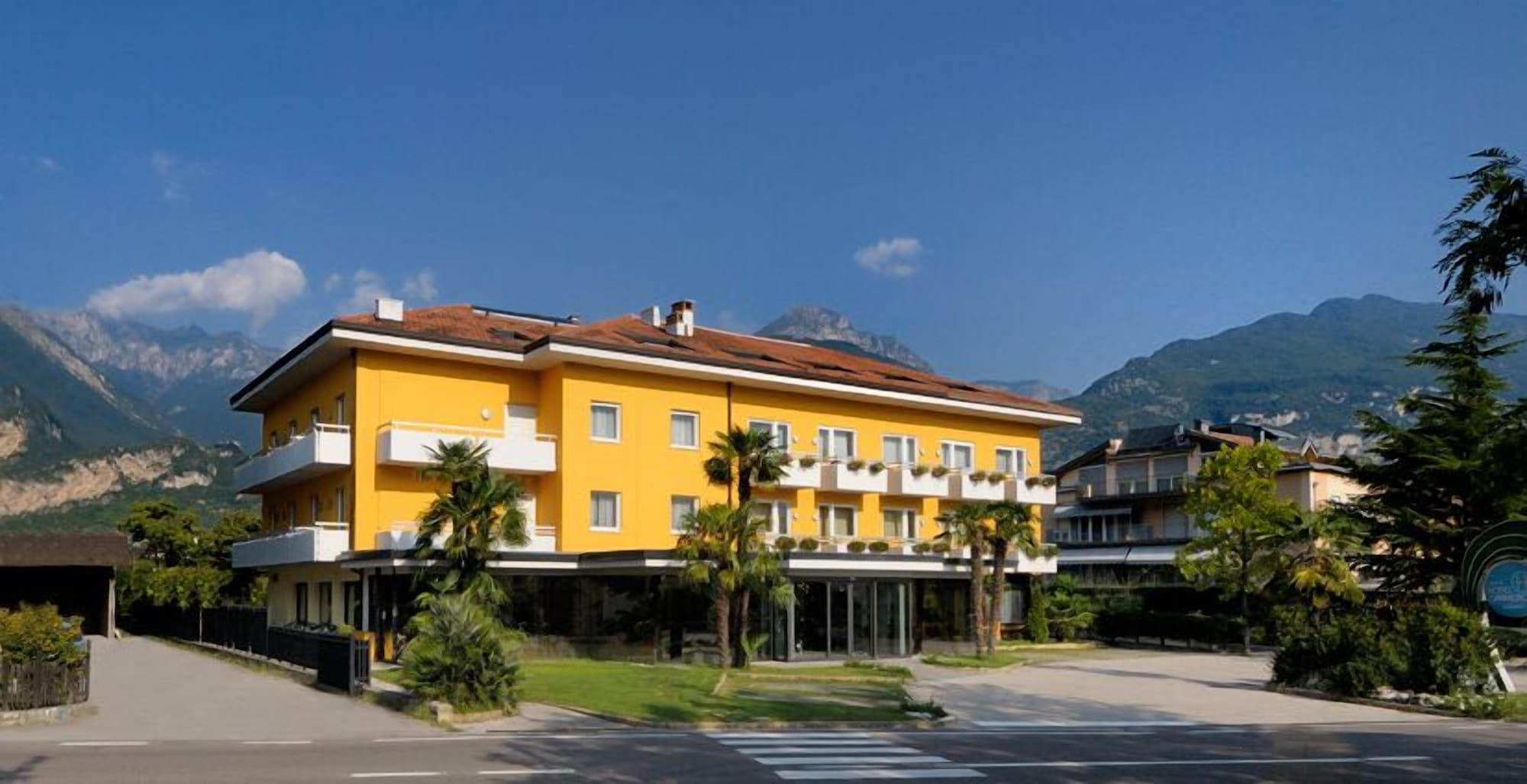 Vista Exterior Hotel Campagnola