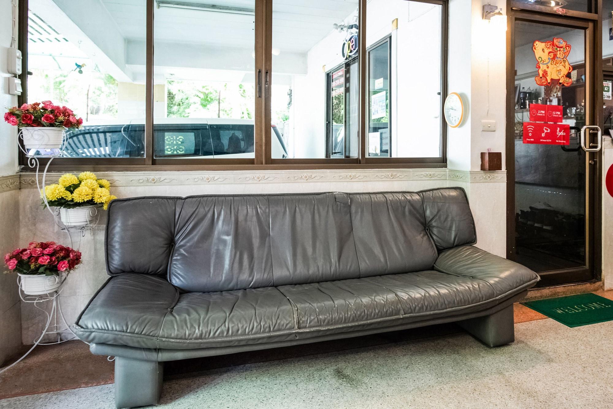 Vista Lobby Gedkanok Apartment