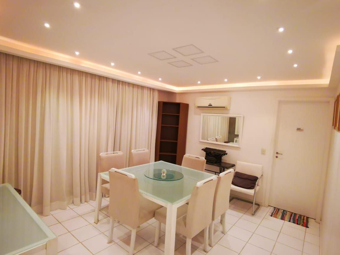 Zona de estar Cobertura com Piscina e Churrasqueira no Barra Sunday Resort R1-001