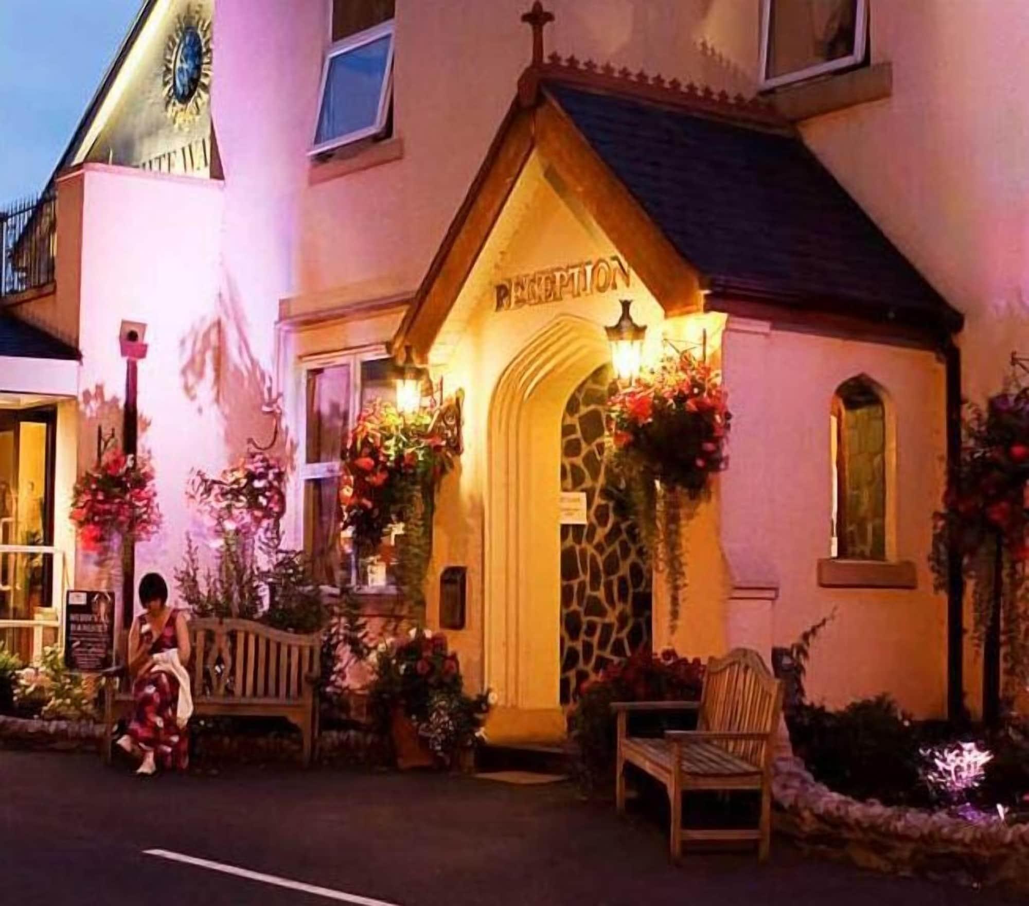 Vista Exterior White Waters Country Hotel