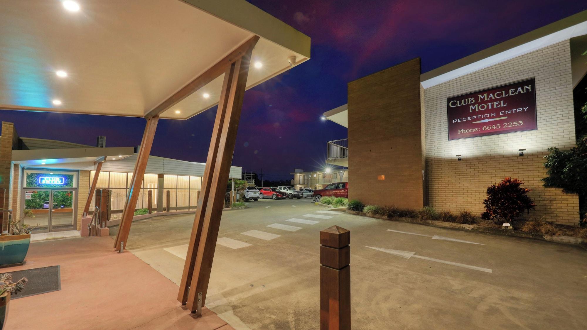 Bar/Salón Club Maclean Motel