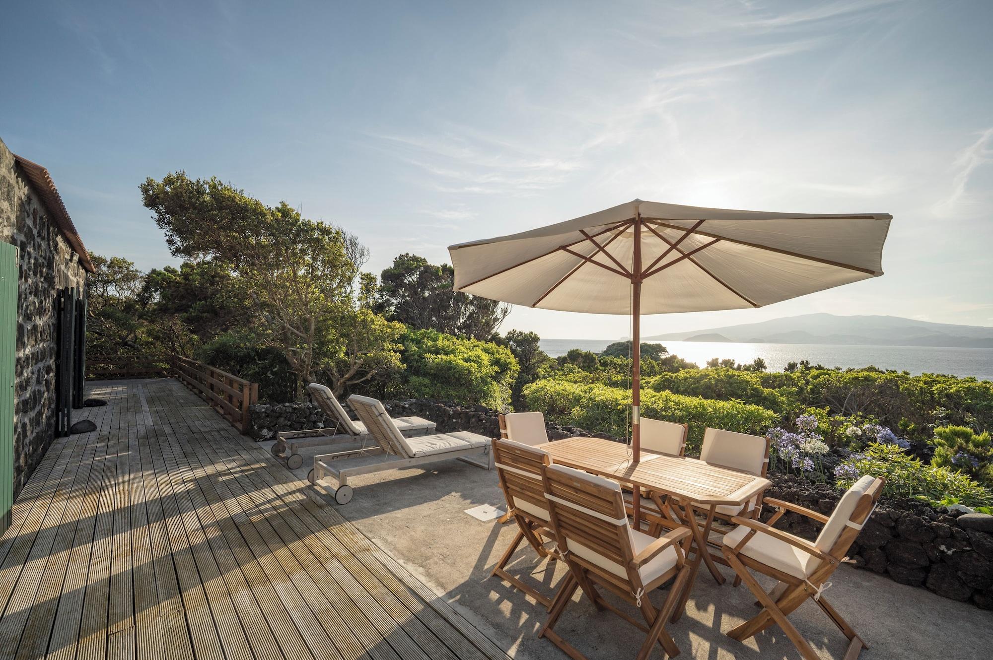 Vista Exterior Pocinhobay