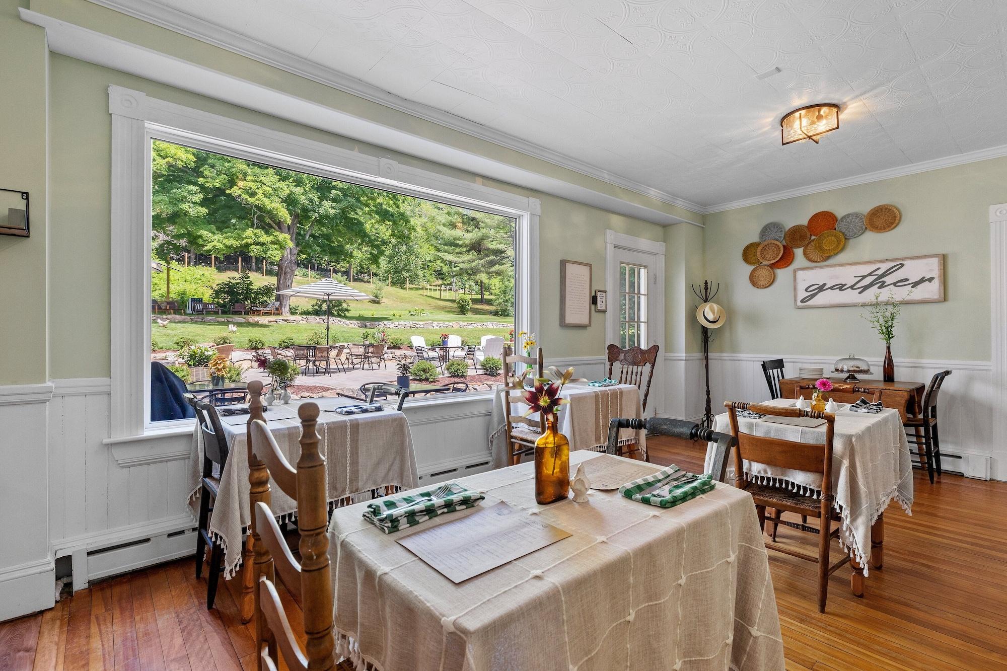 Restaurant Inn On Golden Pond