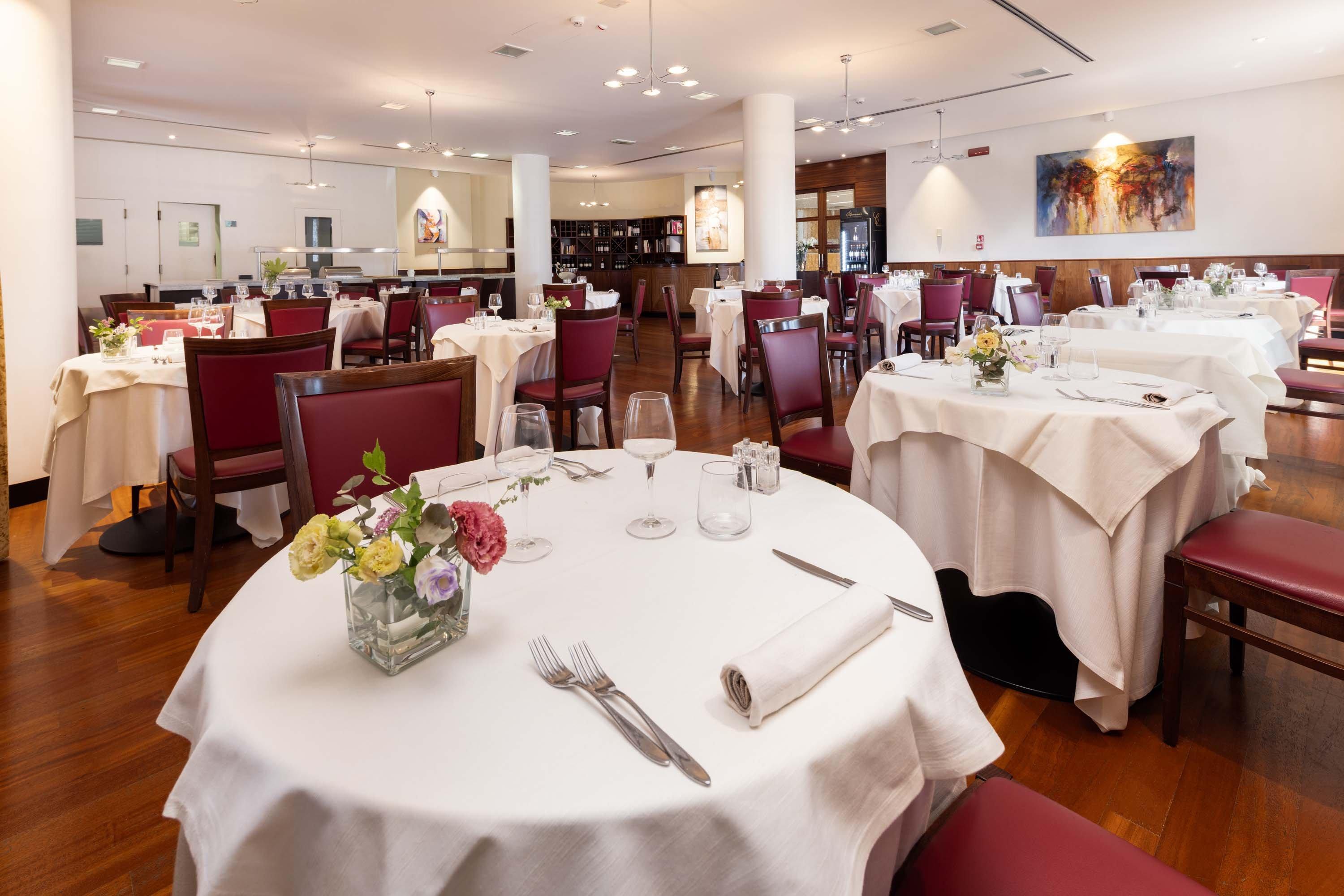 Restaurant Crowne Plaza Venice East by IHG