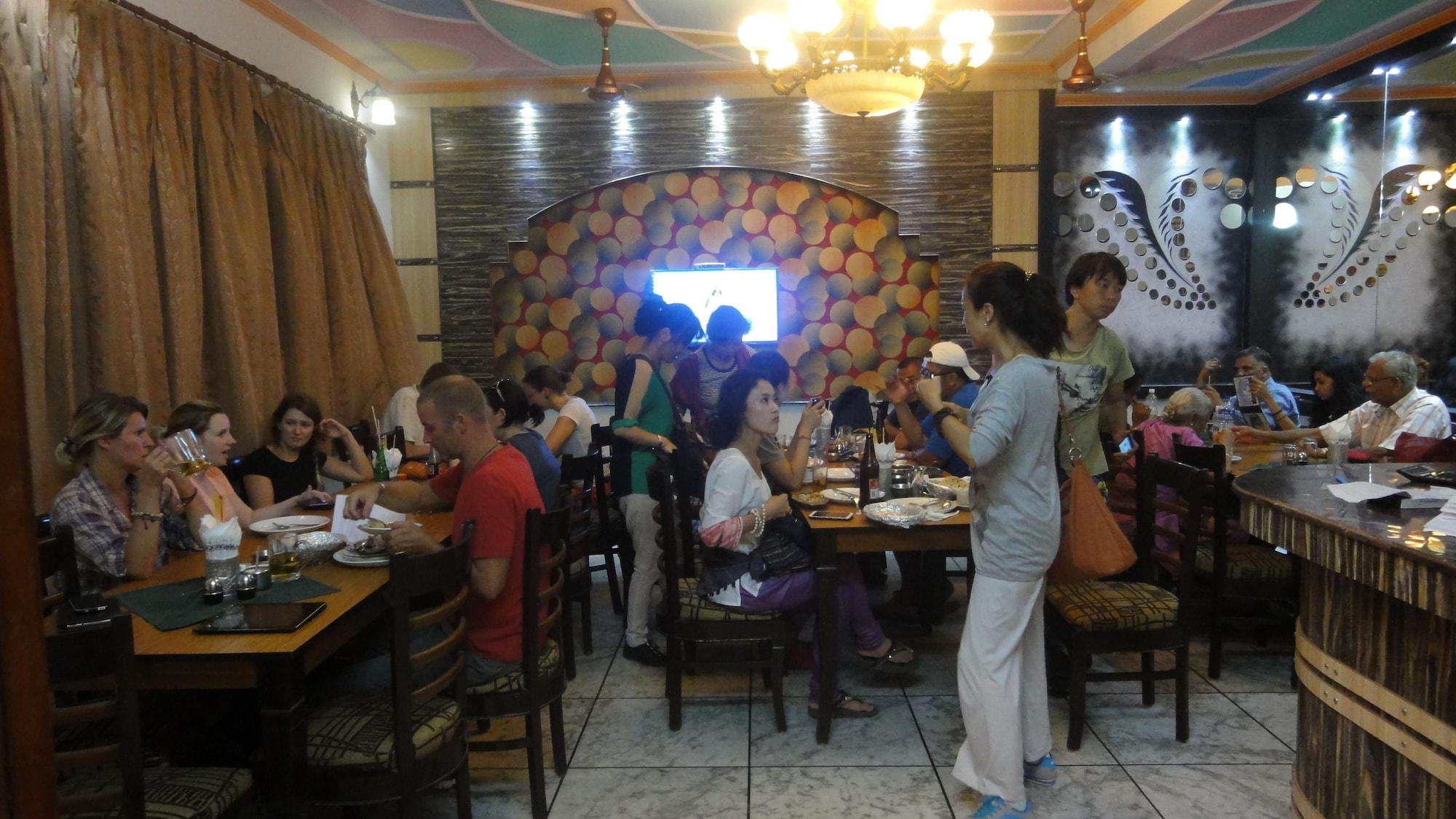 Restaurant Hotel Taj Plaza