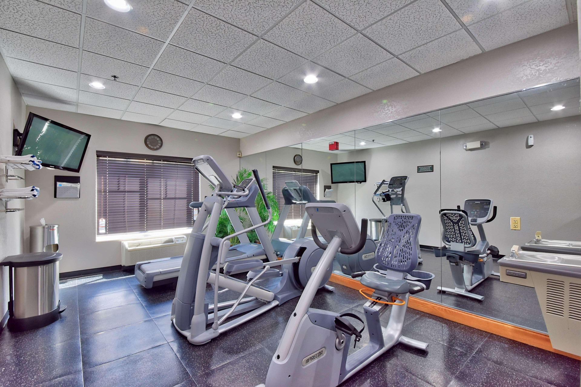 Gimnasio Country Inn & Suites by Radisson Ocala Southwest