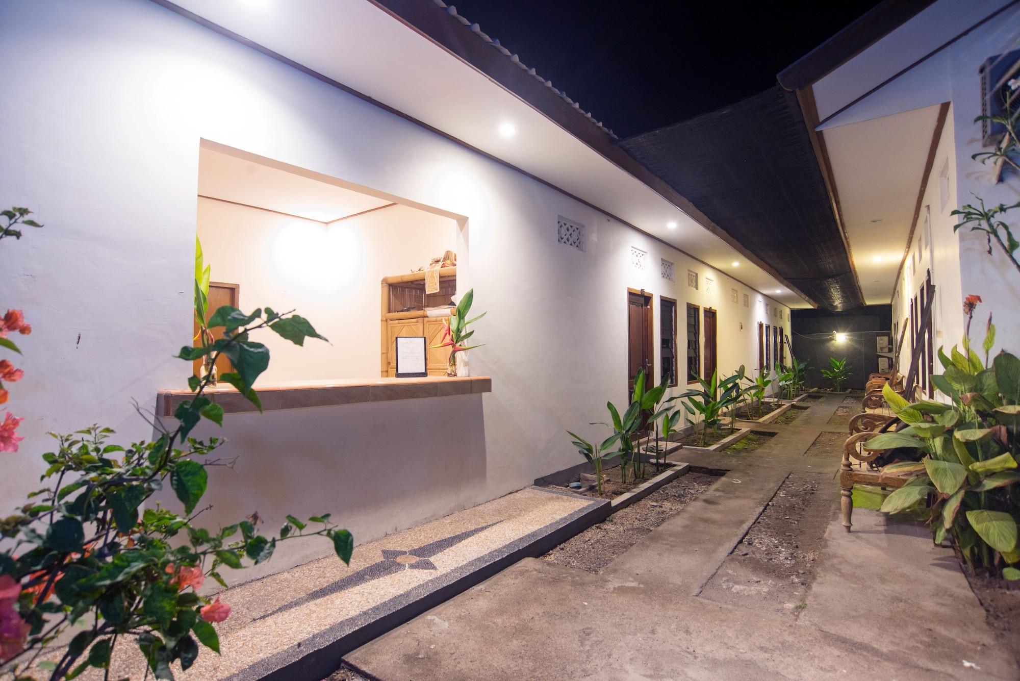 Varios Villa Karang homestay