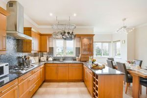 Arriendo temporal - 'The Willows' A Charming home on Dollarbeg Castle Estate