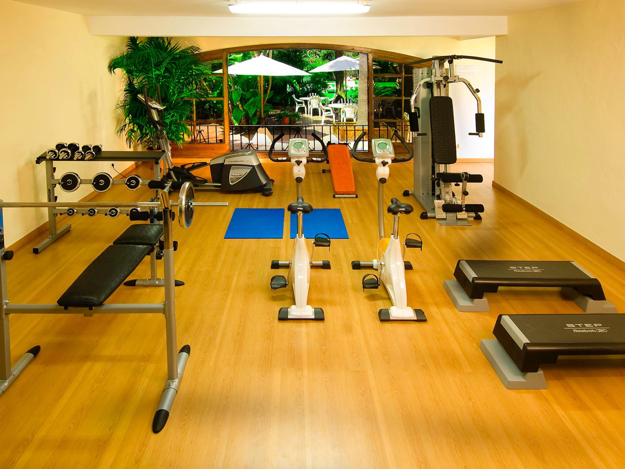 Instalaciones Recreativas Bluebay Banús