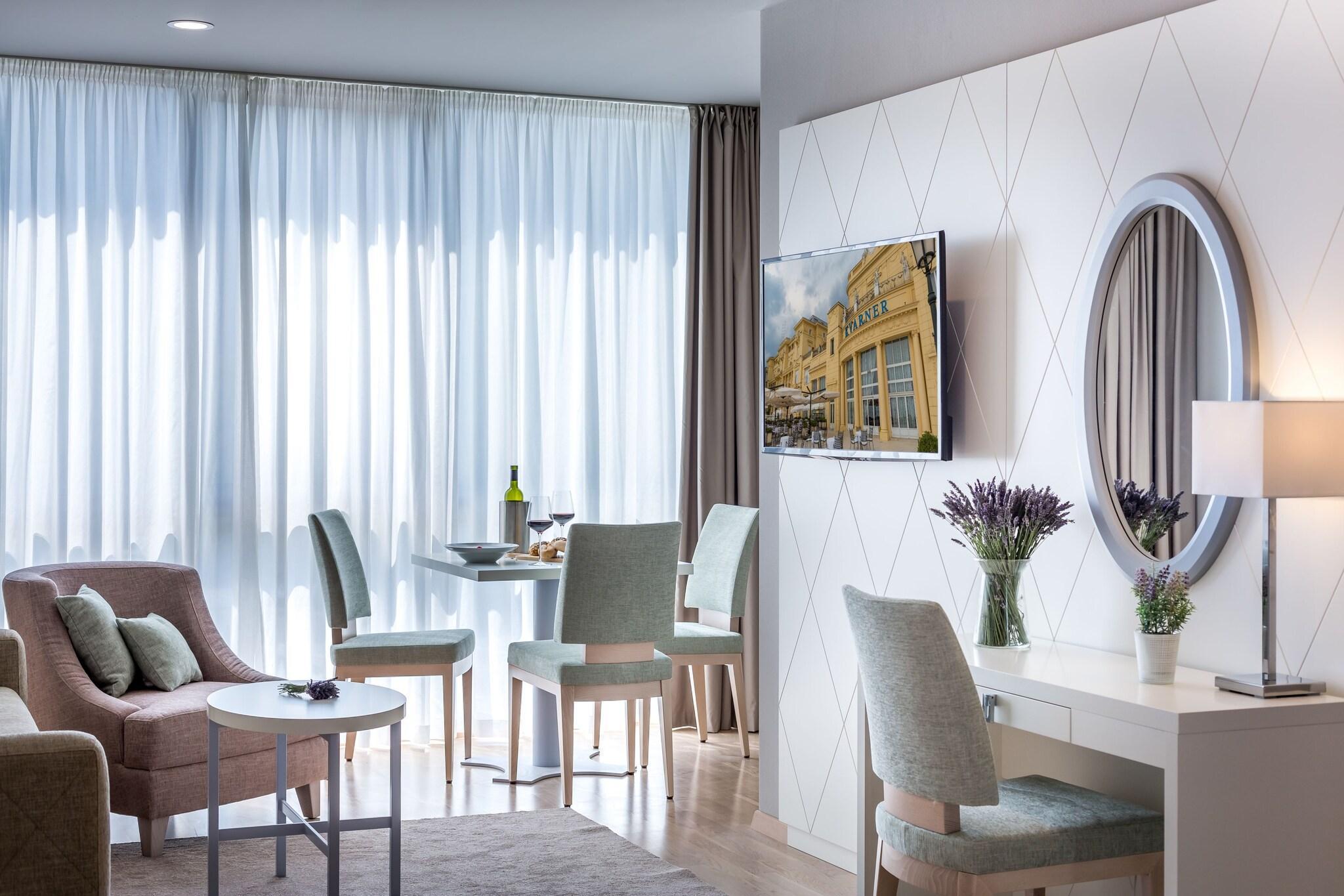 Varios Preelook Apartments and Rooms