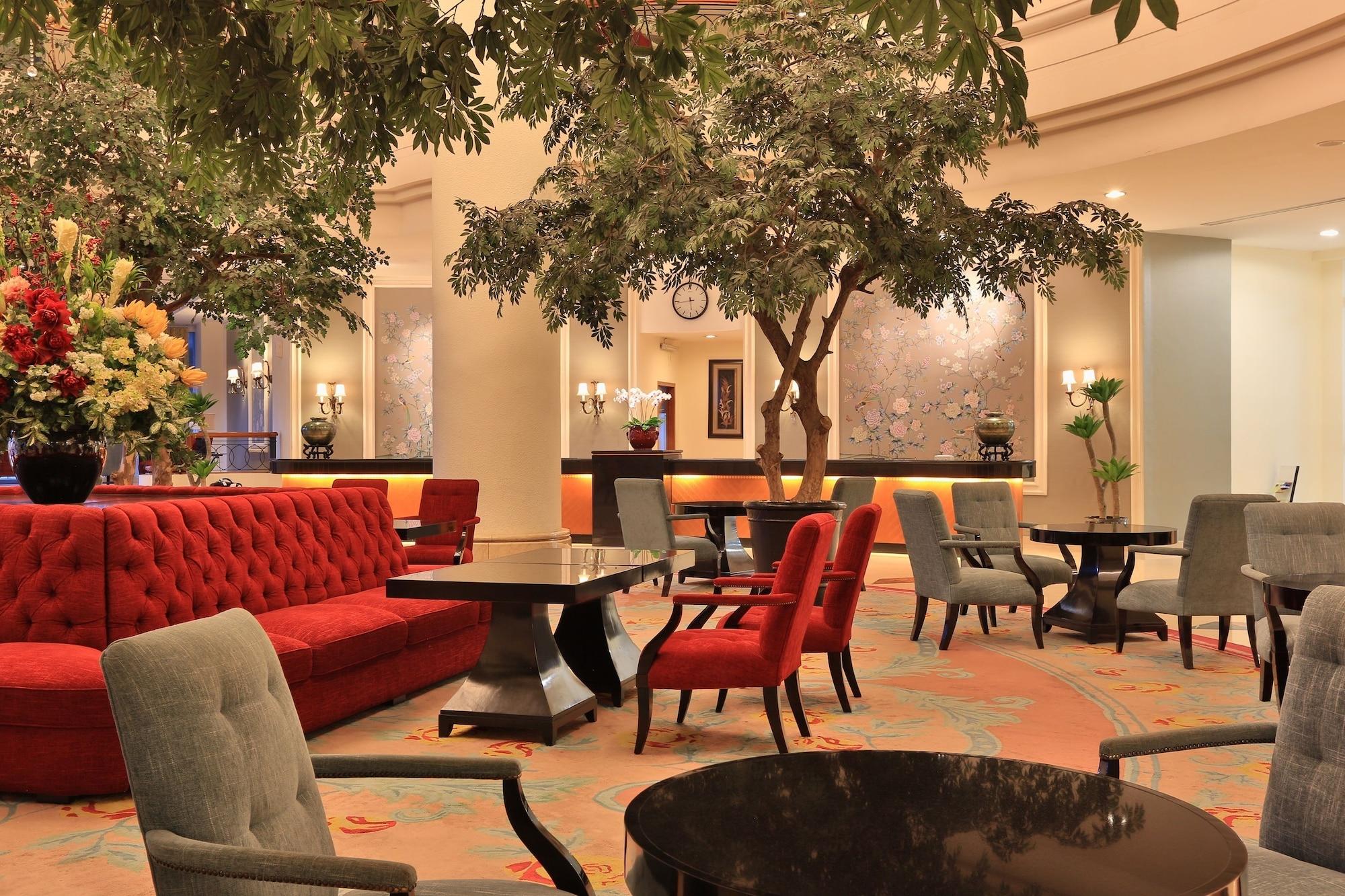 Vista Lobby Aryaduta Manado