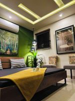 Alquiler Vacacional - Emerald Arc: Stylish & Serene 1BHK Apartment