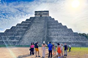 Actividad - Chichén Itzá al amanecer