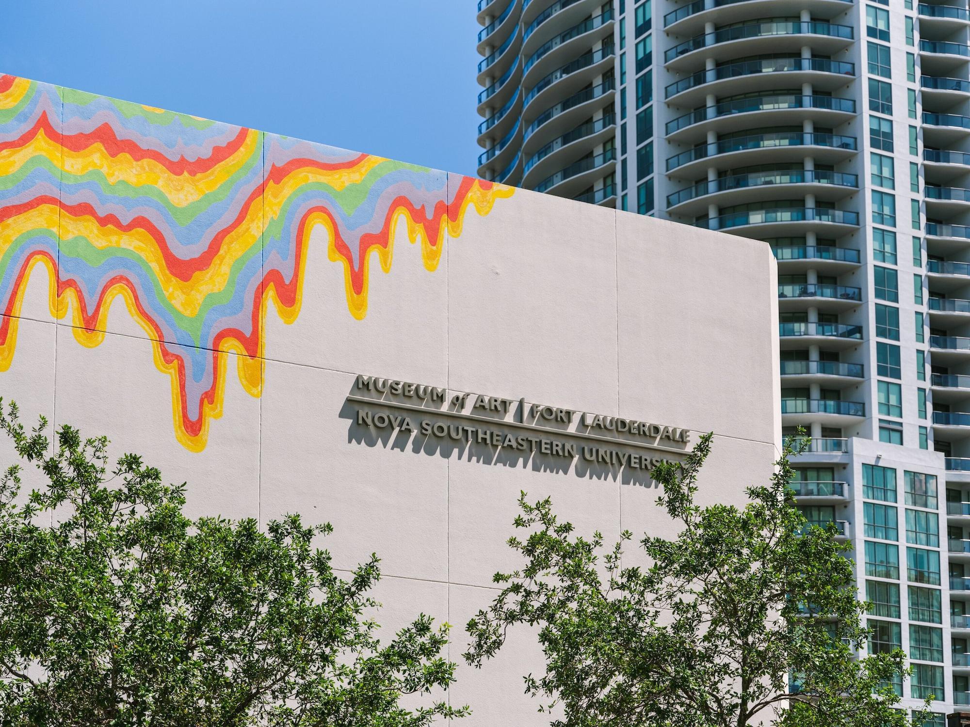 Vista Exterior Sonder at Riverwalk