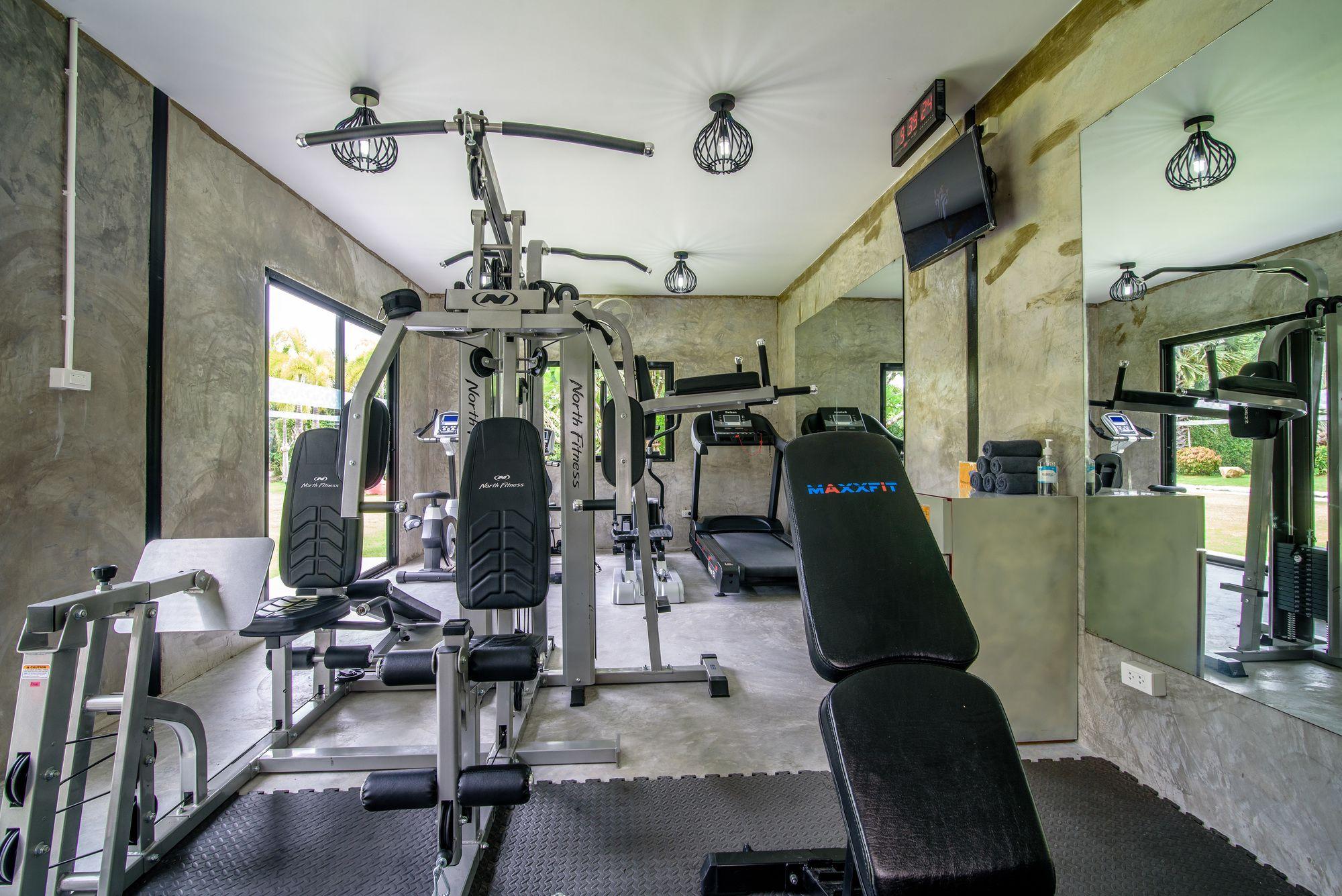 Gimnasio Golden Beach Cha-Am Hotel